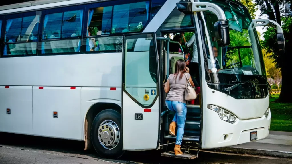 Group Bus Service in Saudi Arabia